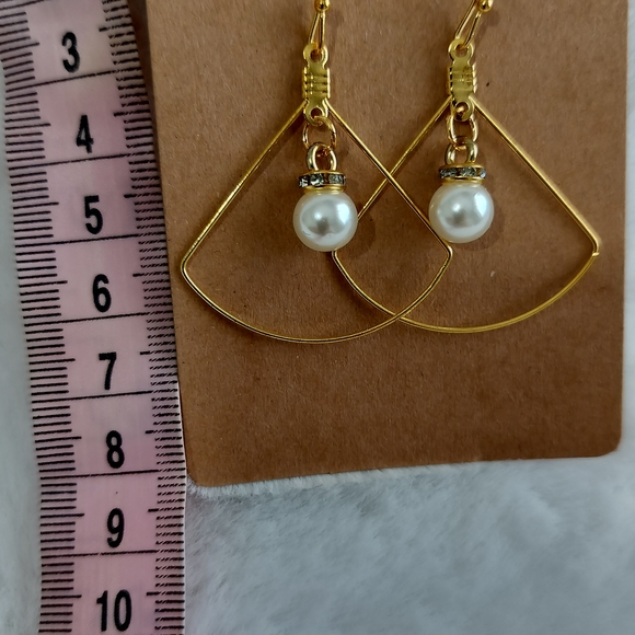 Hand Crafted Jewelry - Elegant Gold Pearl Earrings